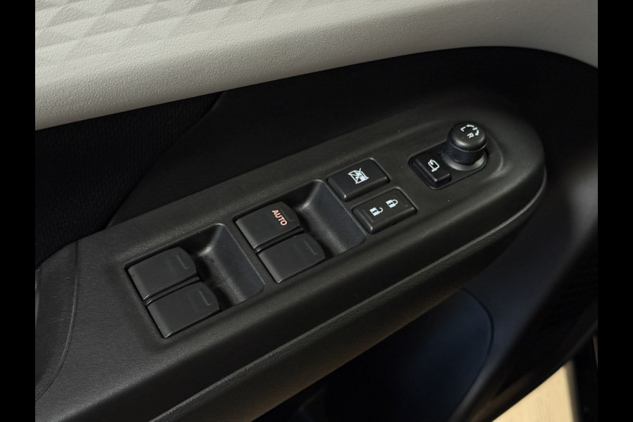 Suzuki Swift 1.2 Style AUT Smart Hybrid | Navi | ACC | Dode hoek | Carplay | 16" | Stoelverwarming | Camera | 100 % Suzuki Dealer onderhouden!