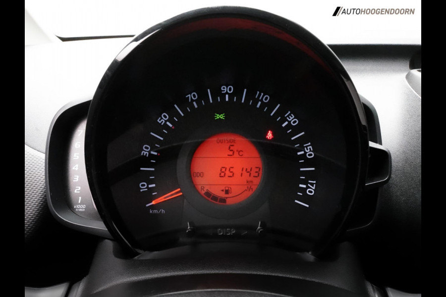 Citroën C1 1.0 VTi Shine Allure (APPLE CARPLAY,CAMERA,LM-VELGEN,CRUISE,AIRCO,LED,LANE ASSIST,COMFORT-STOELEN,NIEUWE APK)