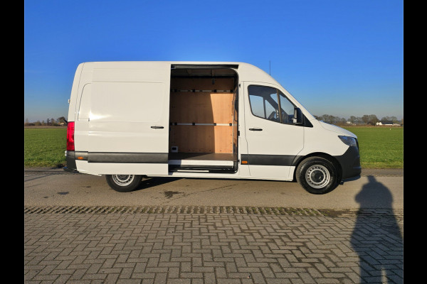 Mercedes-Benz Sprinter 315 1.9 CDI L2 H2 RWD - 150 Pk - Euro 6 - ParkeerCamera - MBUX - Airco - Cruise Control
