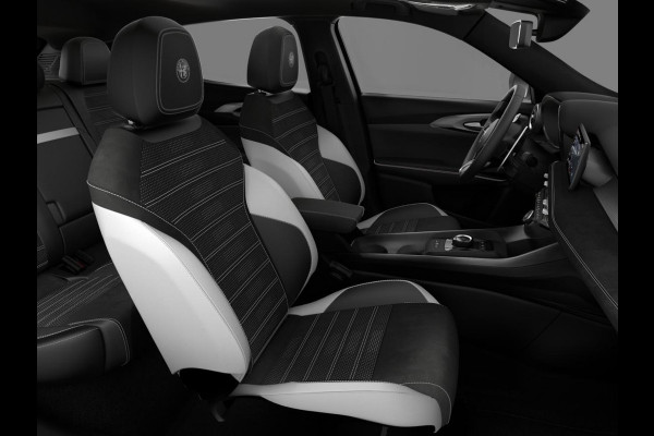 Alfa Romeo Tonale Ibrida Plug-In Q4 270pk AWD Sport Speciale | Snel leverbaar | Pack Tech | Schuif/Kanteldak | Actieve demping | Brera Red | Matrix Led | Harman Kardon