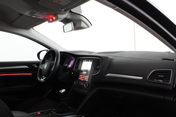 Renault Mégane Estate 1.3 TCe Limited Trekhaak/Camera/All season banden/parkeersensoren voor en achter