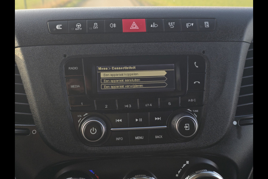 Iveco Daily 35S14V 2.3 352L H2 - 140 Pk - Euro 6 - Airco - Cruise Control