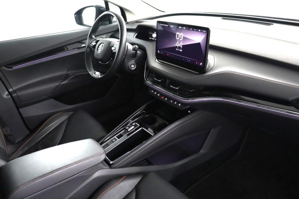Škoda ENYAQ iV 80 Founders Edition Black|Leer|SOH 93%|Camera|Stoelverwarming