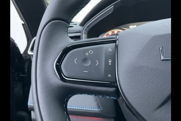 Lynk & Co 01 1.5 262PK PHEV Zwarte hemel 360° Trekhaak StoelVerw. Pano.dak Plug-in