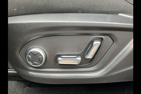 Lynk & Co 01 1.5 262PK PHEV Zwarte hemel 360° Trekhaak StoelVerw. Pano.dak Plug-in