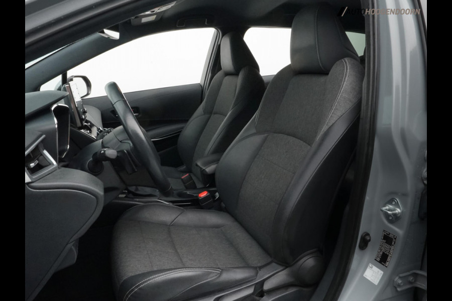 Toyota Corolla Touring Sports 2.0 Hybrid Business Plus Sport (LED,KEYLESS,STOELVERWARMING,CAMERA,ADAPTIVE CRUISE,PREMIUM KLEUR)