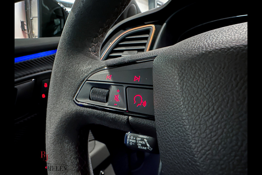 Seat Leon ST 2.0 TSI CUPRA R 300 Carbon Brembo Limited edition