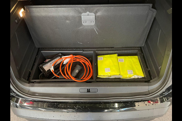 Citroën C5 Aircross 1.6 Plug-in Hybrid 225 Shine Navigatie Apple Carplay/Android Auto Camera Parkeersensoren Adaptive Cruise Control Dodehoek assistent Stoelverwarming Climate Control