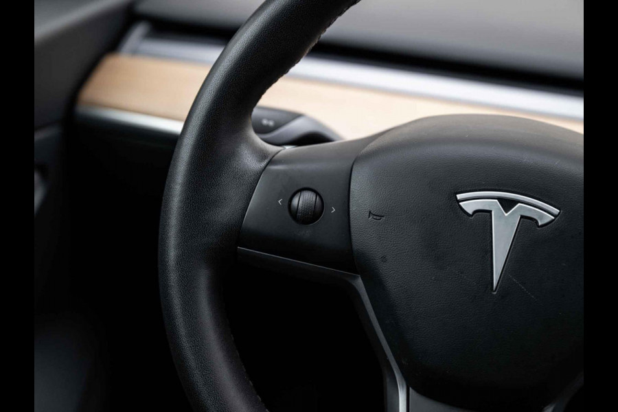 Tesla Model 3 Standard RWD Plus 60 kWh | Trekhaak | Full Autopilot | 92% SoH |