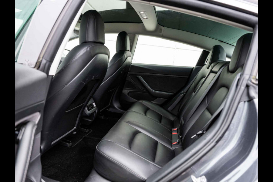 Tesla Model 3 Standard RWD Plus 60 kWh | Trekhaak | Full Autopilot | 92% SoH |