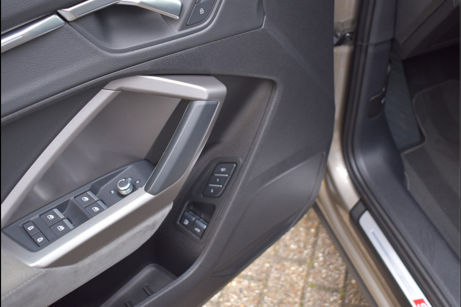 Audi Q3 Sportback 45 TFSI e S-Line 245 Pk Pano Memory Leder Matrix Keyless 360 Camera Trekhaak 19 Inch