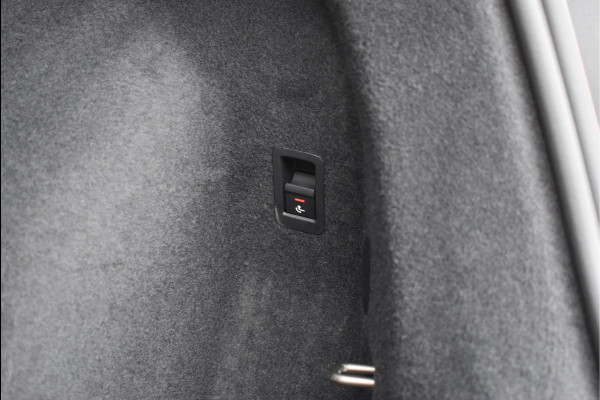 Audi Q3 Sportback 45 TFSI e S-Line 245 Pk Pano Memory Leder Matrix Keyless 360 Camera Trekhaak 19 Inch