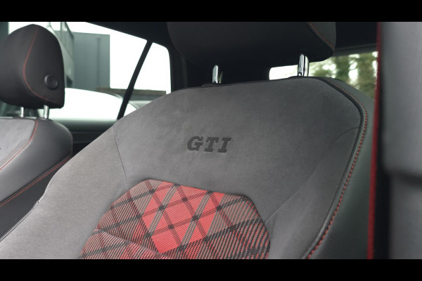 Volkswagen Golf 2.0 TSI GTI TCR | Pano | Carplay | Led | Navi