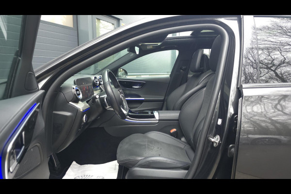 Mercedes-Benz C-Klasse 220 d AMG Line | Panorama | Sfeer | Carplay | Camera
