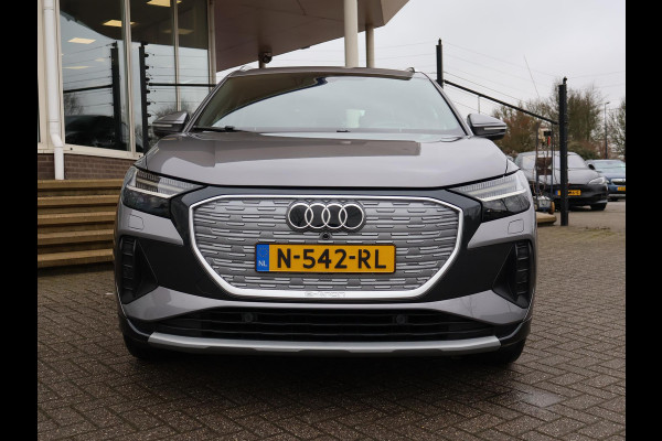 Audi Q4 e-tron 40 LAUNCH EDITION ADVANCED 77KWH + WEGKL. TREKHAAK | SPORTSTOELEN | ADAPTIVE CRUISE | CARPLAY | STOELVERW.