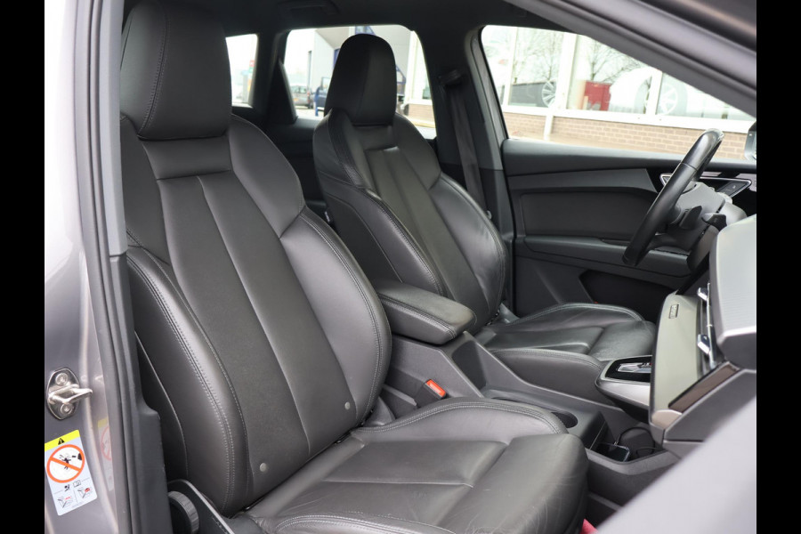 Audi Q4 e-tron 40 LAUNCH EDITION ADVANCED 77KWH + WEGKL. TREKHAAK | SPORTSTOELEN | ADAPTIVE CRUISE | CARPLAY | STOELVERW.