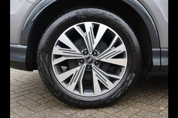 Audi Q4 e-tron 40 LAUNCH EDITION ADVANCED 77KWH + WEGKL. TREKHAAK | SPORTSTOELEN | ADAPTIVE CRUISE | CARPLAY | STOELVERW.