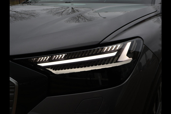 Audi Q4 e-tron 40 LAUNCH EDITION ADVANCED 77KWH + WEGKL. TREKHAAK | SPORTSTOELEN | ADAPTIVE CRUISE | CARPLAY | STOELVERW.