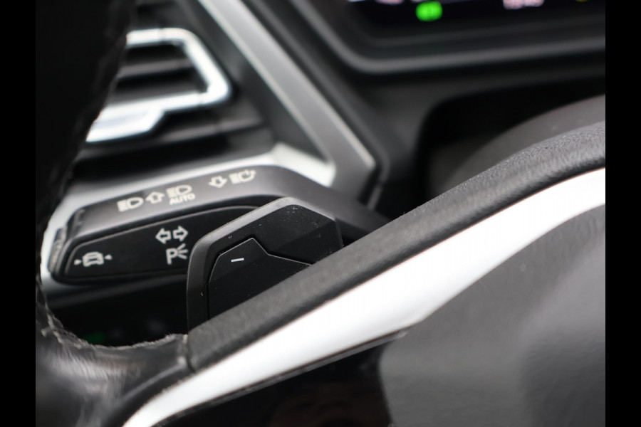 Audi Q4 e-tron 40 LAUNCH EDITION ADVANCED 77KWH + WEGKL. TREKHAAK | SPORTSTOELEN | ADAPTIVE CRUISE | CARPLAY | STOELVERW.