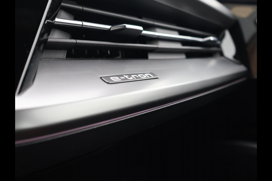 Audi Q4 e-tron 40 LAUNCH EDITION ADVANCED 77KWH + WEGKL. TREKHAAK | SPORTSTOELEN | ADAPTIVE CRUISE | CARPLAY | STOELVERW.