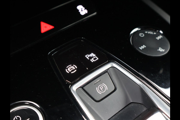 Audi Q4 e-tron 40 LAUNCH EDITION ADVANCED 77KWH + WEGKL. TREKHAAK | SPORTSTOELEN | ADAPTIVE CRUISE | CARPLAY | STOELVERW.