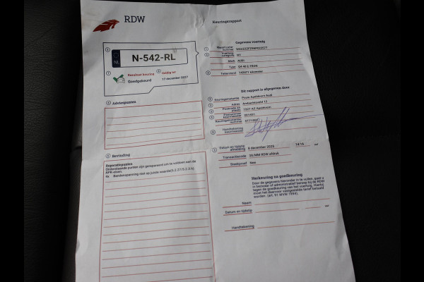 Audi Q4 e-tron 40 LAUNCH EDITION ADVANCED 77KWH + WEGKL. TREKHAAK | SPORTSTOELEN | ADAPTIVE CRUISE | CARPLAY | STOELVERW.