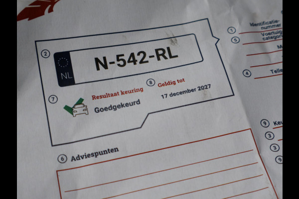 Audi Q4 e-tron 40 LAUNCH EDITION ADVANCED 77KWH + WEGKL. TREKHAAK | SPORTSTOELEN | ADAPTIVE CRUISE | CARPLAY | STOELVERW.