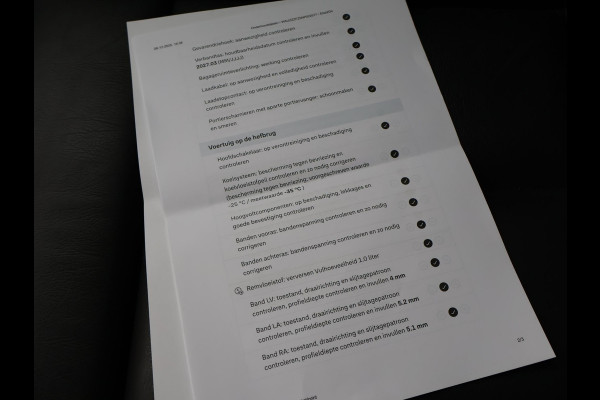 Audi Q4 e-tron 40 LAUNCH EDITION ADVANCED 77KWH + WEGKL. TREKHAAK | SPORTSTOELEN | ADAPTIVE CRUISE | CARPLAY | STOELVERW.