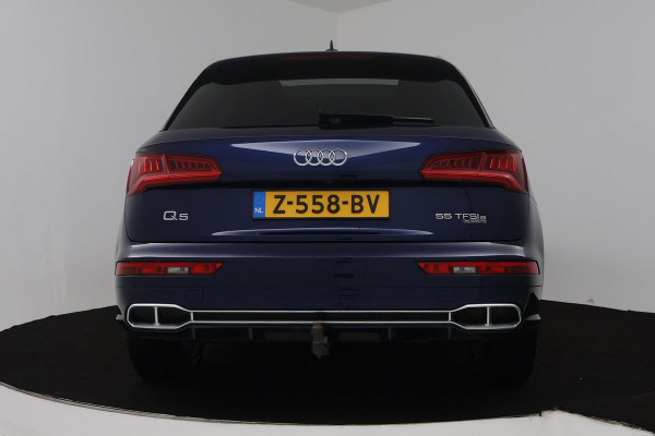 Audi Q5 55 TFSI e quattro Competition (PANORAMADAK, TREKHAAK, STOELVERWARMING, ACHTERUITRIJCAMERA, SFEERVERLICHTING, DIGI COCKPIT)