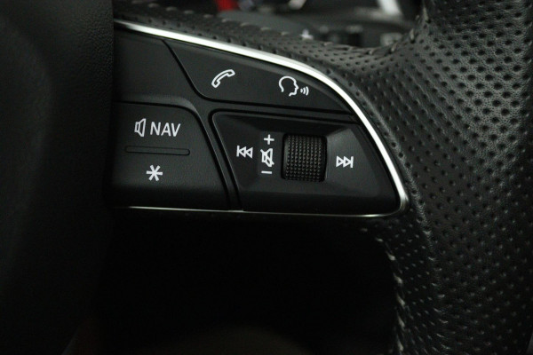 Audi Q5 55 TFSI e quattro Competition (PANORAMADAK, TREKHAAK, STOELVERWARMING, ACHTERUITRIJCAMERA, SFEERVERLICHTING, DIGI COCKPIT)