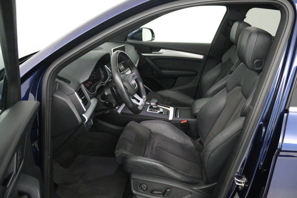 Audi Q5 55 TFSI e quattro Competition (PANORAMADAK, TREKHAAK, STOELVERWARMING, ACHTERUITRIJCAMERA, SFEERVERLICHTING, DIGI COCKPIT)