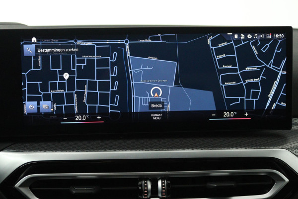BMW 3 Serie 318i (STOELVERWARMING, STUURVERWARMING, ACHTERUITRIJCAMERA, PARKEERSENSOREN, NAVIGATIE)
