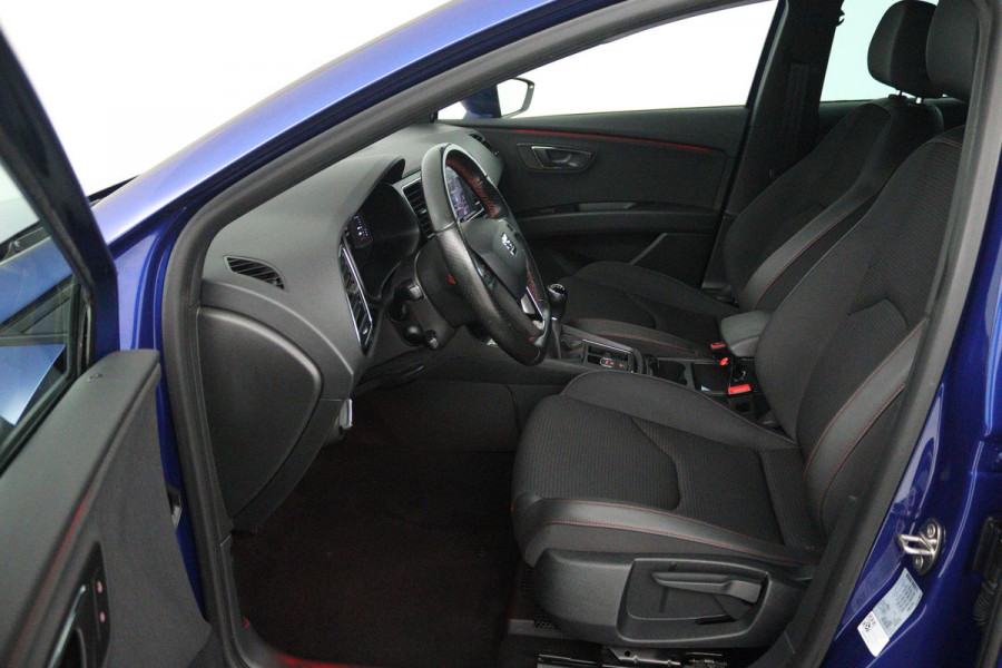 Seat Leon 1.4 EcoTSI FR Business Intense (NAVIGATIE, CARPLAY NAVIGATIE, DIGITALE COCKPIT, PARKEERSENSOREN)