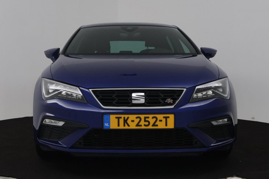 Seat Leon 1.4 EcoTSI FR Business Intense (NAVIGATIE, CARPLAY NAVIGATIE, DIGITALE COCKPIT, PARKEERSENSOREN)