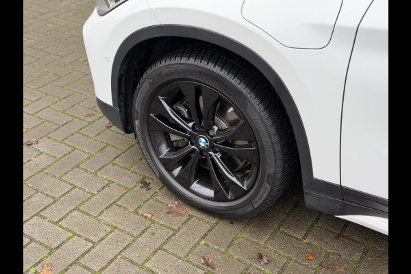 BMW X1 XDrive25e Sport Line Camera Trekhaak Elek. achterklep