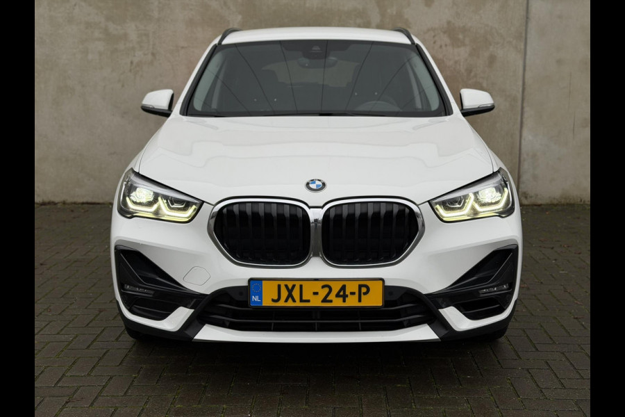 BMW X1 XDrive25e Sport Line Camera Trekhaak Elek. achterklep