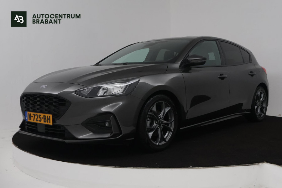 Ford Focus 1.0 EcoBoost Titanium Business (NAVIGATIE, CARPLAY, PARKEERSENSOREN, ACHTERUITRIJCAMERA, NL-AUTO)