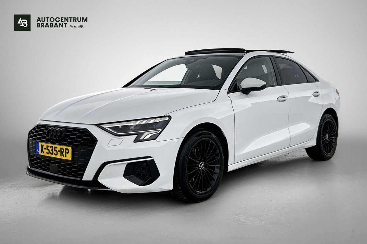 Audi A3 Limousine 35 TFSI Business edition (PANORAMADAK, NAVI, LED, CARPLAY, VIRTUAL COCKPIT, 1e EIGENAAR, GOED ONDERHOUDEN)
