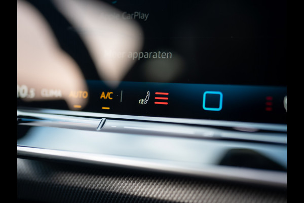 Volkswagen Golf 1.5 eTSI R-Line Edition | Trekhaak wegkl. | Head Up | Camera | Prijs Rijklaar!!