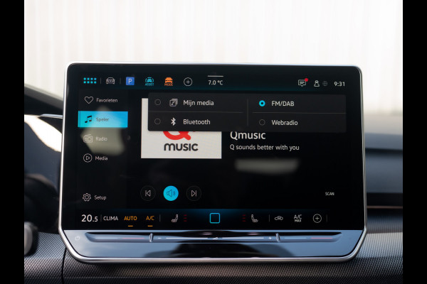 Volkswagen Golf 1.5 eTSI R-Line Edition | Trekhaak wegkl. | Head Up | Camera | Prijs Rijklaar!!