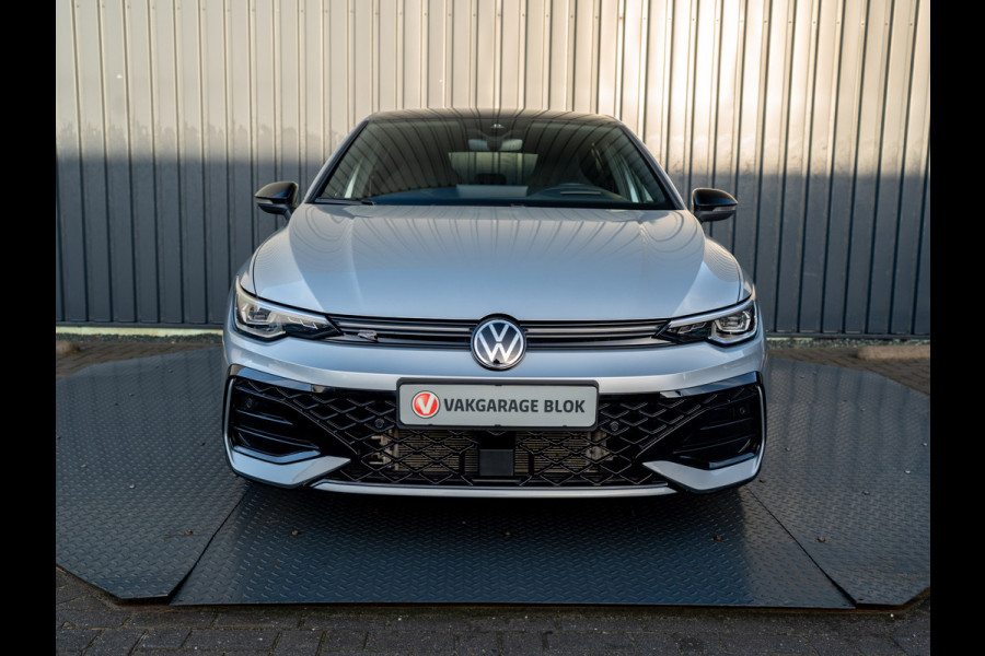Volkswagen Golf 1.5 eTSI R-Line Edition | Trekhaak wegkl. | Head Up | Camera | Prijs Rijklaar!!