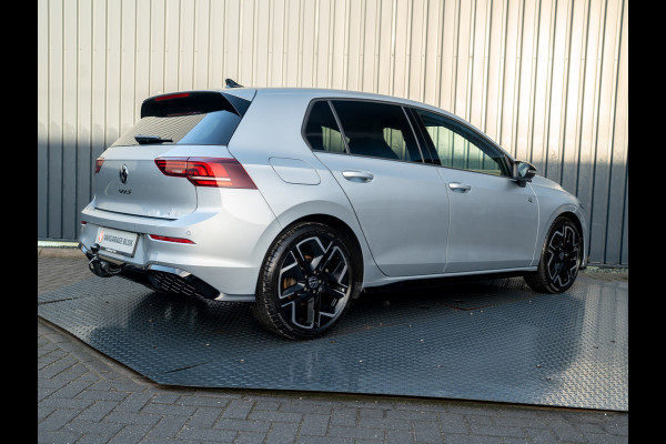 Volkswagen Golf 1.5 eTSI R-Line Edition | Trekhaak wegkl. | Head Up | Camera | Prijs Rijklaar!!