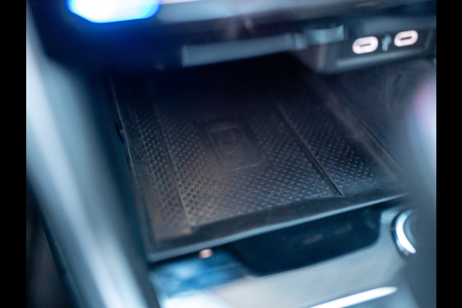 Volkswagen T-Cross 1.0 TSI 110Pk Style | Camera | LED | Stoelverw. | Navi | Prijs Rijklaar!!