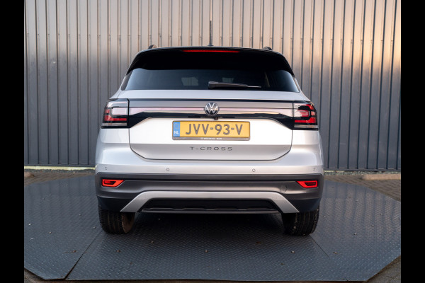 Volkswagen T-Cross 1.0 TSI 110Pk Style | Camera | LED | Stoelverw. | Navi | Prijs Rijklaar!!