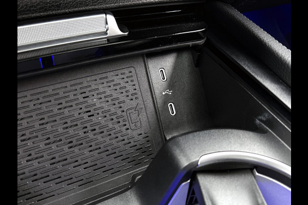 Mercedes-Benz GLE Coupé Mercedes-AMG 53 Hybrid 4MATIC+ Premium Plus Trekhaak | Panorama Schuif-Kanteldak | AMG Night Pakket | Distronic | Parkeerpakket met 360°-camera | Lederen Bekleding. Inclusief 24 maanden MB Certified garantie voor Europa.