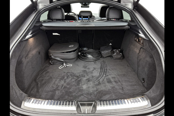 Mercedes-Benz GLE Coupé Mercedes-AMG 53 Hybrid 4MATIC+ Premium Plus Trekhaak | Panorama Schuif-Kanteldak | AMG Night Pakket | Distronic | Parkeerpakket met 360°-camera | Lederen Bekleding. Inclusief 24 maanden MB Certified garantie voor Europa.