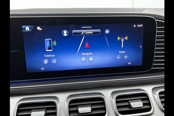 Mercedes-Benz GLE Coupé Mercedes-AMG 53 Hybrid 4MATIC+ Premium Plus Trekhaak | Panorama Schuif-Kanteldak | AMG Night Pakket | Distronic | Parkeerpakket met 360°-camera | Lederen Bekleding. Inclusief 24 maanden MB Certified garantie voor Europa.