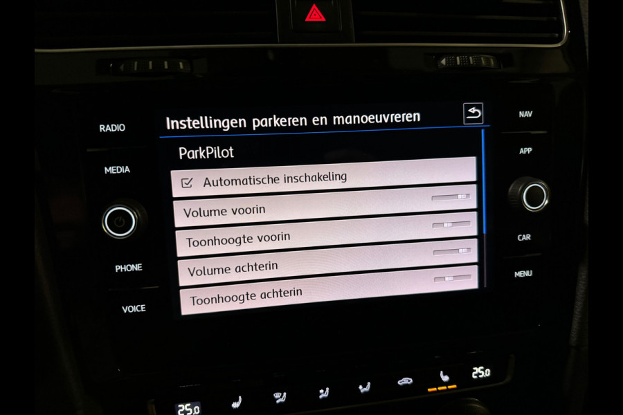 Volkswagen Golf Variant 1.5 TSI Highline Massage|Sfeer|Camera