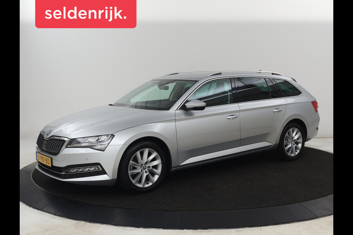 Škoda Superb 1.5 TSI Business Edition | Trekhaak | Stoelverwarming | Adaptive cruise | Camera | Memory | Carplay | Sfeerverlichting | Side Assist | Achterbankverwarming | Navigatie | Full LED