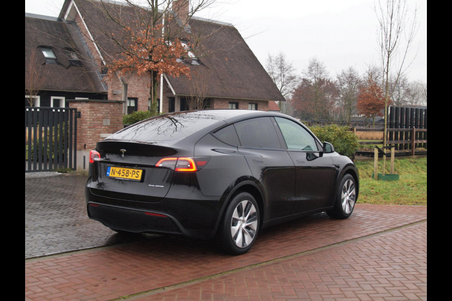 Tesla Model Y Long Range AWD 75 kWh | Panoramadak | Camera | Apple Carplay | Cruise Control |
